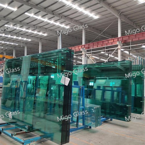 Trwałe panele szklane Padel